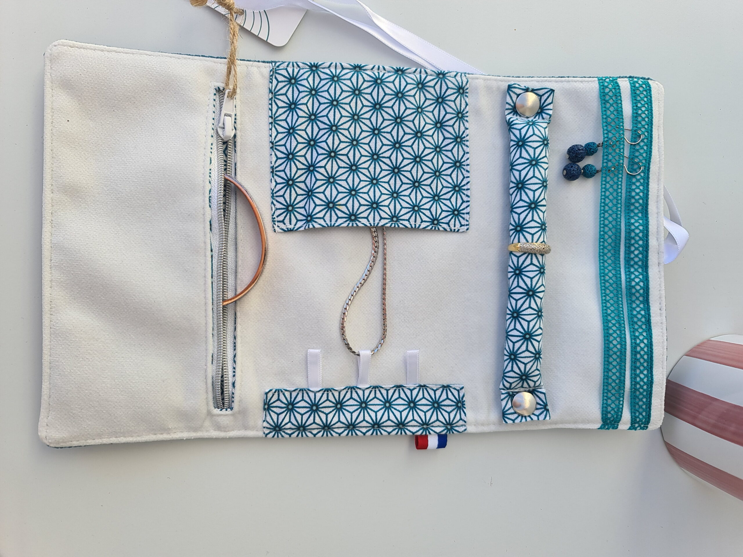 Pochette Bijoux Sofélie couleurs assortis
